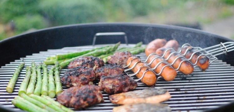 Piątek po Bożym Ciele. Część biskupów udziela dyspensy