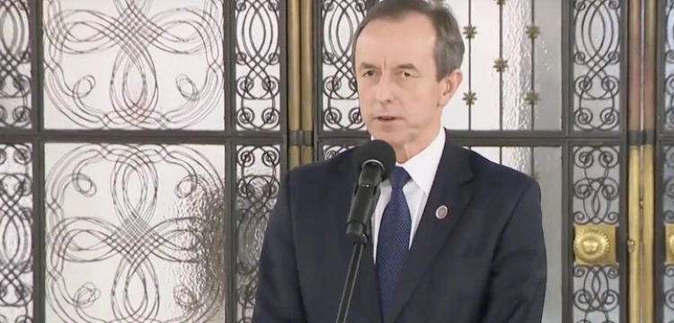 Platforma zmieniła zdanie? Senat odracza prace nad uchwałą ws. reparacji