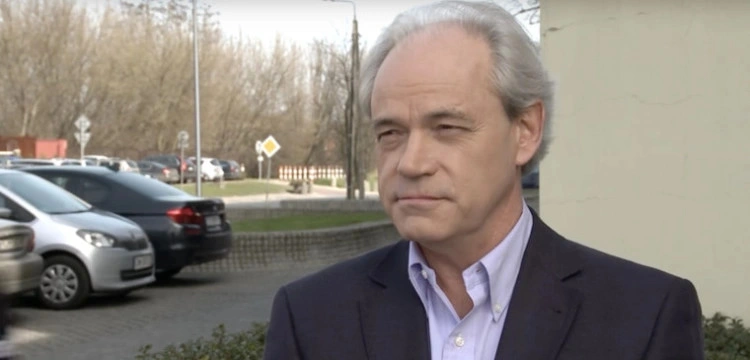 Nawet Don Kichot by się uśmiał. Polityk PO walczy wiatrakami