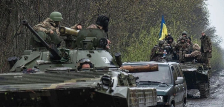 Brytyjskie MON: Ukraińska armia rozbija Rosjan na dwóch frontach