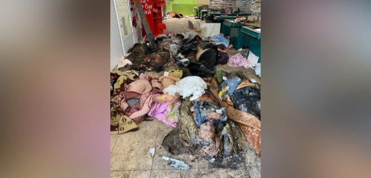 Przerażające zdjęcia z Mariupola. Rosjanie urządzili „składowisko zwłok” w supermarkecie