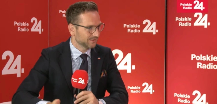 „Historia ich rozliczy”. Minister Buda o blokadzie KPO