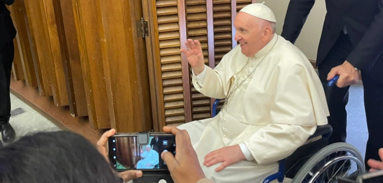 Zły stan zdrowia papieża. Watykan odwołuje procesję Bożego Ciała