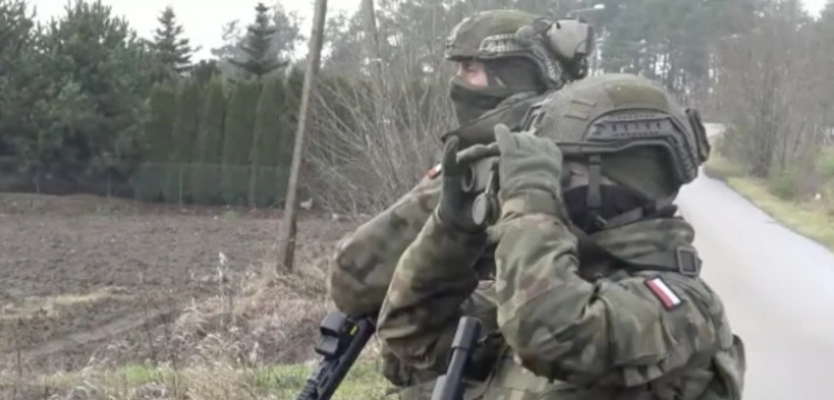 Wypadek przy granicy z Białorusią. Ranni dwaj żołnierze
