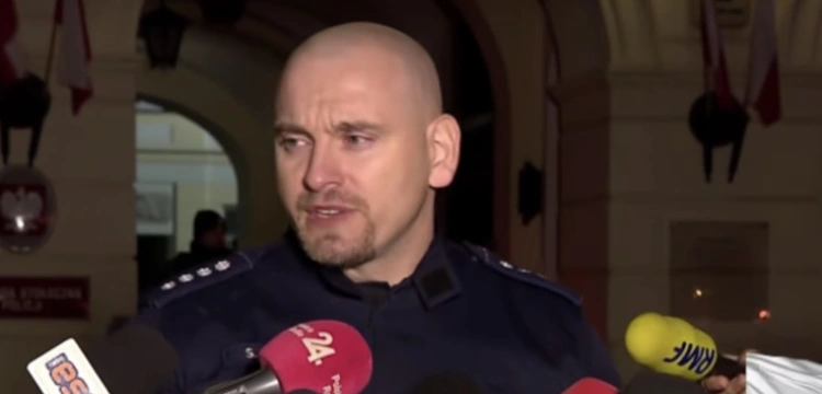 Opozycja oburzona zatrzymaniem kontrmanifestantów. Rzecznik stołecznej policji wyjaśnia