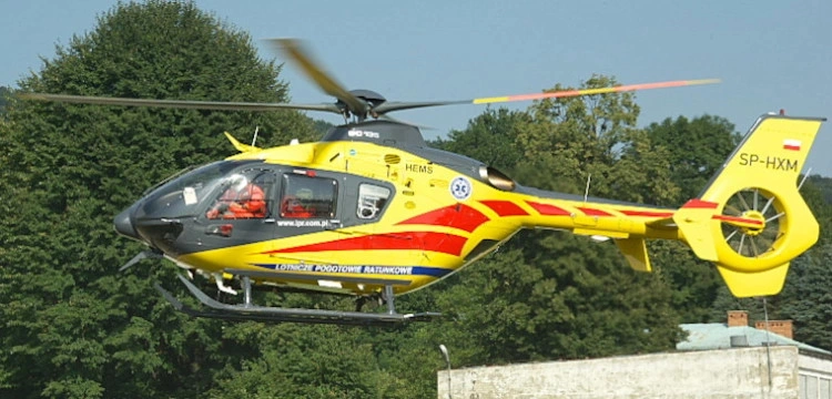 Dramat w pobliżu Bytowa. Babcia śmiertelnie potrąciła dwuletniego wnuka