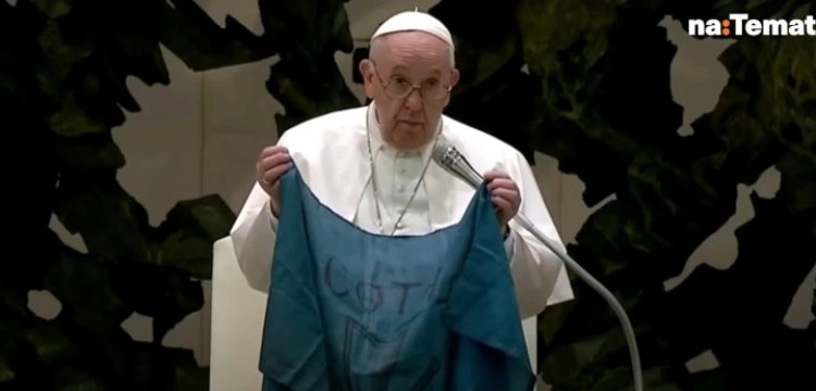 Watykan tłumaczy się ze słów Franciszka. „Papież nie jest politykiem”