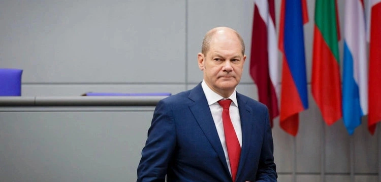 Olaf Scholz i niemieckie media nie ustają w atakach na Polskę