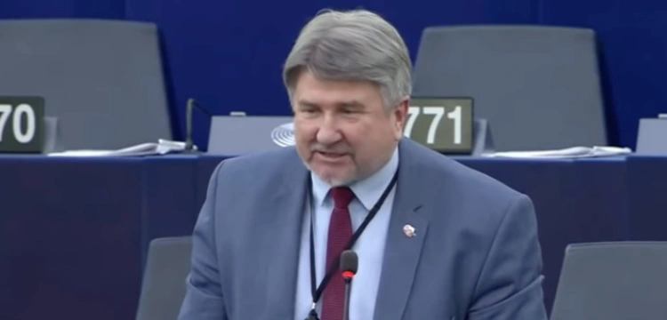 Bruksela ustępuje. Rzońca: Rolnicy mogą uruchomić efekt kuli śnieżnej