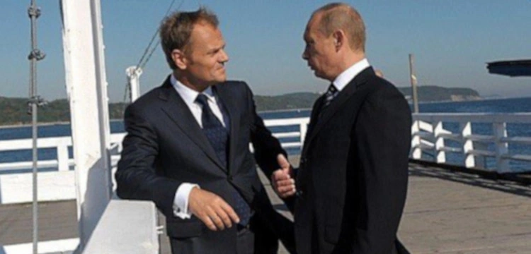 Himalaje hipokryzji! Tusk nazywa polityków PiS… „pachołkami Rosji”