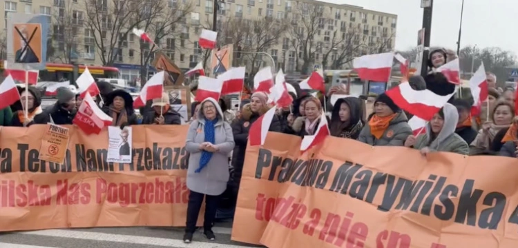 Pożar Marywilskiej 44. To przypadek, że poprzedziły go protesty kupców?