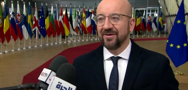 Szef RE wspiera Macrona. „Nie możemy ślepo podążać za Waszyngtonem”