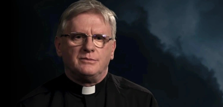 Przełomowa decyzja sądu. Znany egzorcysta zwolniony z więzienia