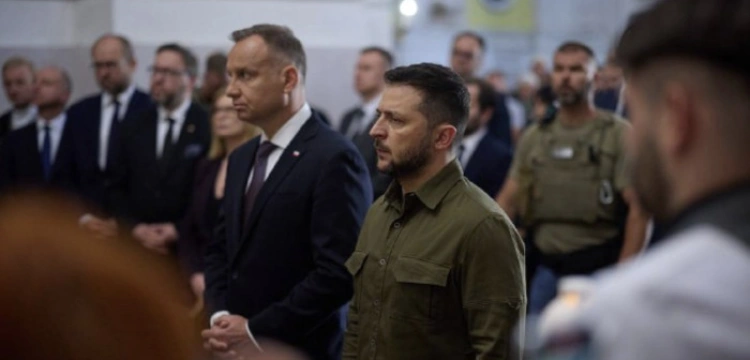 „Oddajemy hołd niewinnym ofiarom”. Przełomowe słowa prezydenta Ukrainy