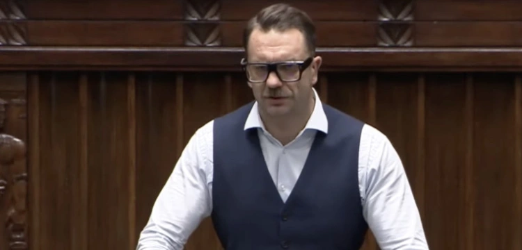 Prezes PiS zabrał głos ws. wykroczenia posła Mejzy