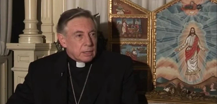 Abp Aguer o pielgrzymce Franciszka: Heterodoksyjna karykatura podróży apostolskich