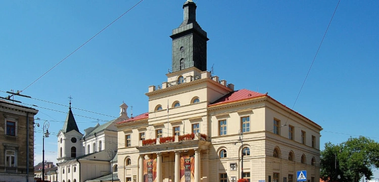 Lublin reaguje na działania Zełenskiego. Flaga Ukrainy zdjęta z ratusza