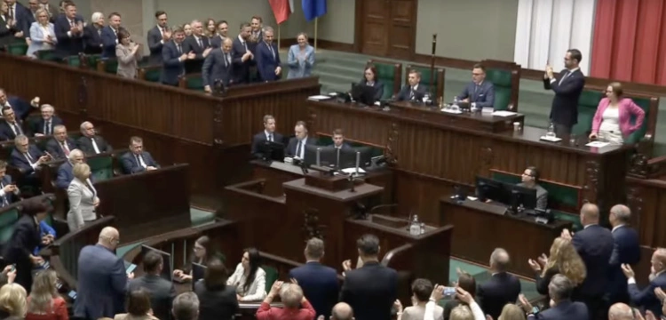 Rząd Tuska z wotum zaufania
