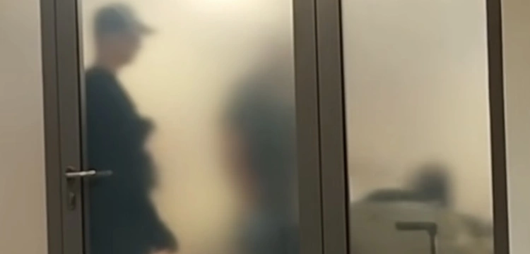 Ochrona szpitala bije pacjenta. Media ujawniają wstrząsające nagranie z Krakowa