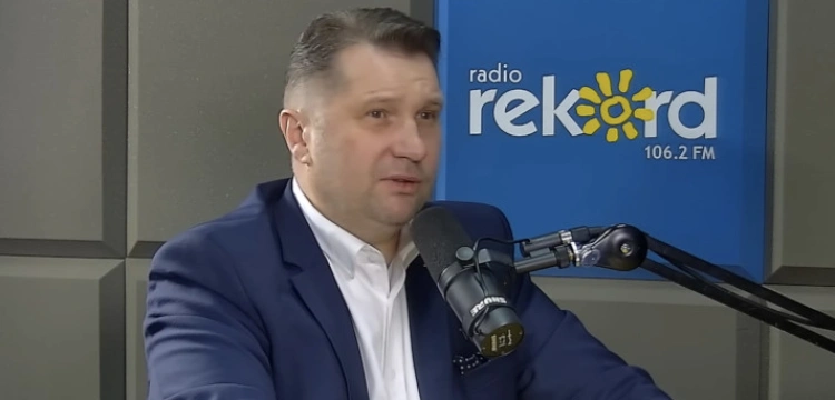 „Niebywała hańba i skandal”. Prof. Czarnek: Komunistyczni internacjonałowie powrócili