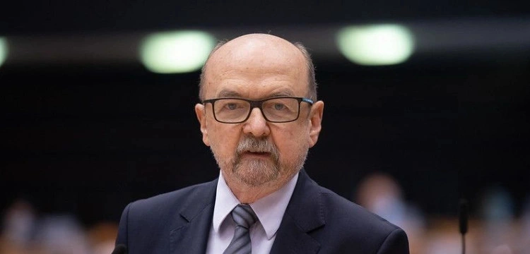 Prof. Legutko dla Frondy o SAFE: To nie pomoc, to kredyt pod zastaw Polski