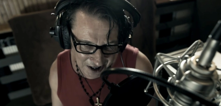 „Polacy to zacofany naród”. Maleńczuk żali się na Kościół i porównuje PiS do NSDAP