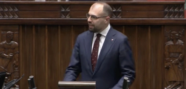 Uchwała ws. TK. Prof. Szczucki: To zamach na ustrój państwa polskiego