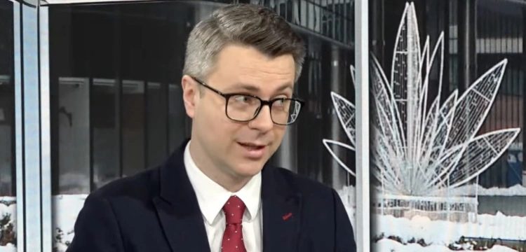 Piotr Müller: Donald Tusk będzie dalej grał służbami