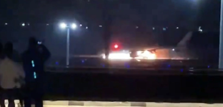 Samolot stanął w płomieniach. Przerażające nagranie z Japonii