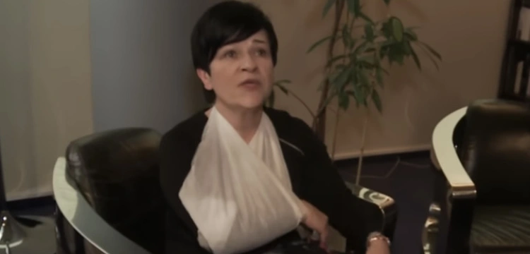 Brytyjska prasa o „niszczeniu demokracji w Polsce”