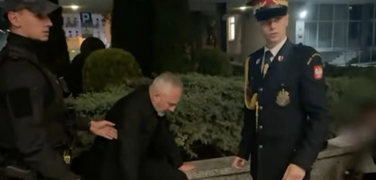 „To była nienawiść”. Kulisy napaści na posłów PiS