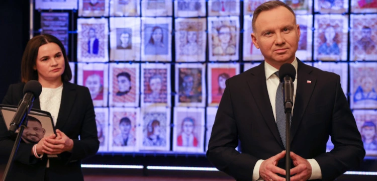 Media: Prezydent natychmiast przerwał spotkanie z Cichanouską