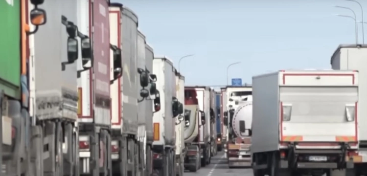 Sąd uchylił decyzję wójta o zakazie zgromadzenia. Przewoźnicy wracają na granicę