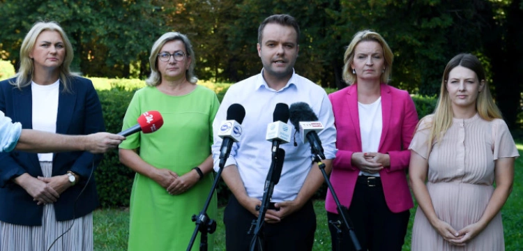 Wiceminister Socha: Tylko referendum może powstrzymać dyktat Brukseli