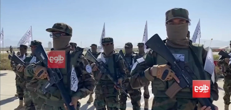 Tak talibowie świętowali wycofanie się Amerykanów… w amerykańskiej bazie