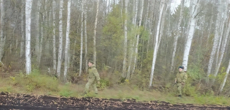 Białorusini zaminowują terytoria graniczące z Polską