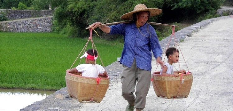 Chiny zaczynają walczyć z kryzysem demograficznym