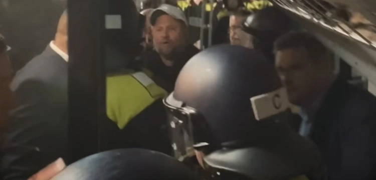 Skandal w Alkmaar. UEFA ukarała… Legię Warszawa