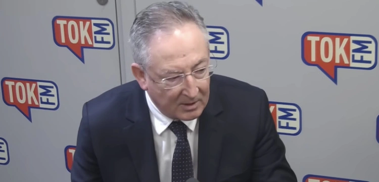 „Podmioty zakazane”. Sienkiewicz bierze się za chrześcijańskie i prawicowe instytucje?