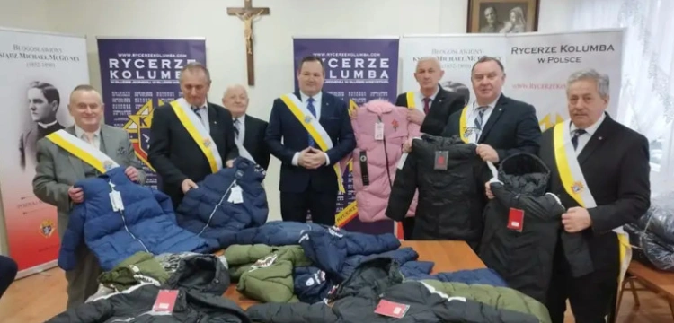 Kurtka na zimę dla dzieci z Polski i Ukrainy. Pomóż!