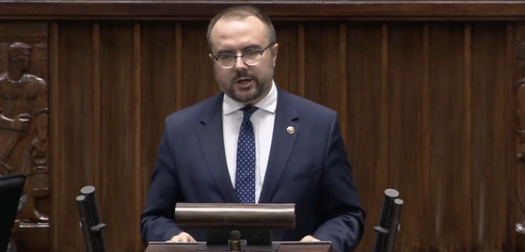 Rządzący oskarżają Morawieckiego o blokadę KPO. Jabłoński: Nieudolna i zakłamana próba