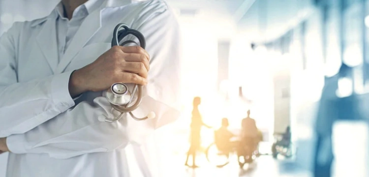 Szokujące! Lekarka powiedziała 84-latce, że elektoratu PiS nie będzie przyjmować