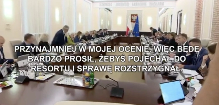 Co za szopka! „Czesław, jeśli mogę Cię prosić, pojedź do resortu…”