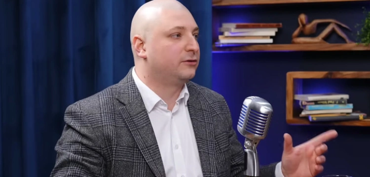 Paweł Chmielewski dla Frondy: Zbawcza strukturo, oręduj za nami