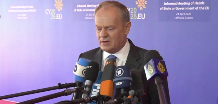 Donald Tusk uderza w USA. Pyta o lojalność Amerykanów