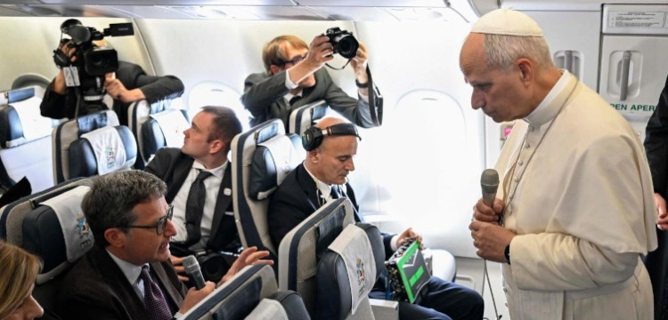 Co z „błogosławieniem” par homoseksualnych? Leon XIV zabrał głos