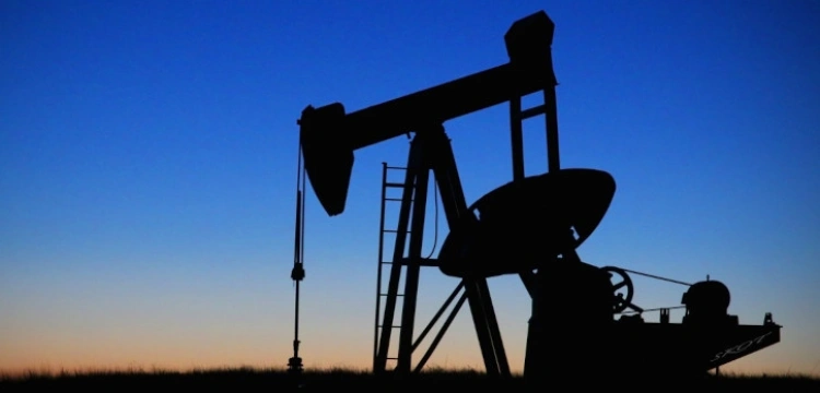 Drastyczny wzrost cen ropy. Będzie specjalne posiedzenie państw G7