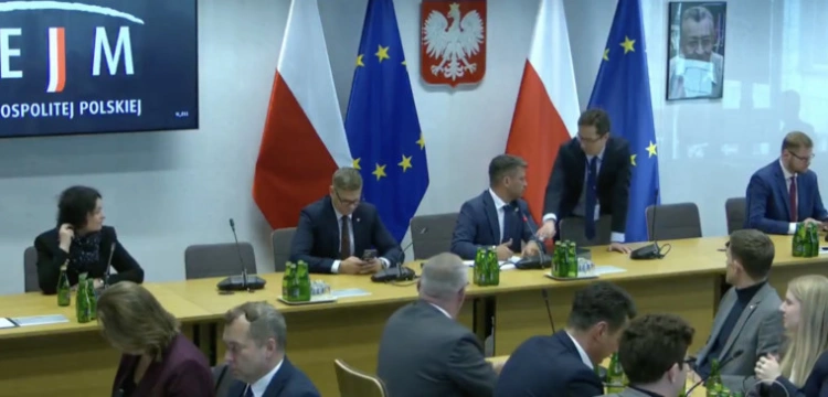 Nie wiedział, że mikrofon jest włączony? Poseł Polski 2050: Przez tego pie***ego Zimocha