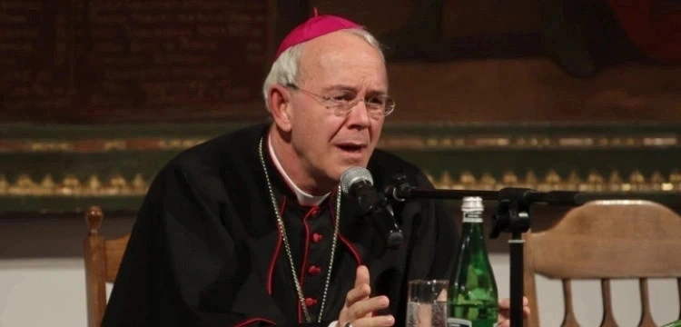 Bp Athanasius Schneider: Europa została zbudowana na chrześcijaństwie!