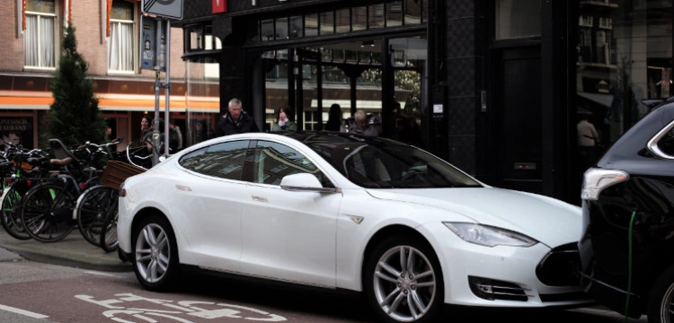 Europa bez samochodów spalinowych. PE zdecydował